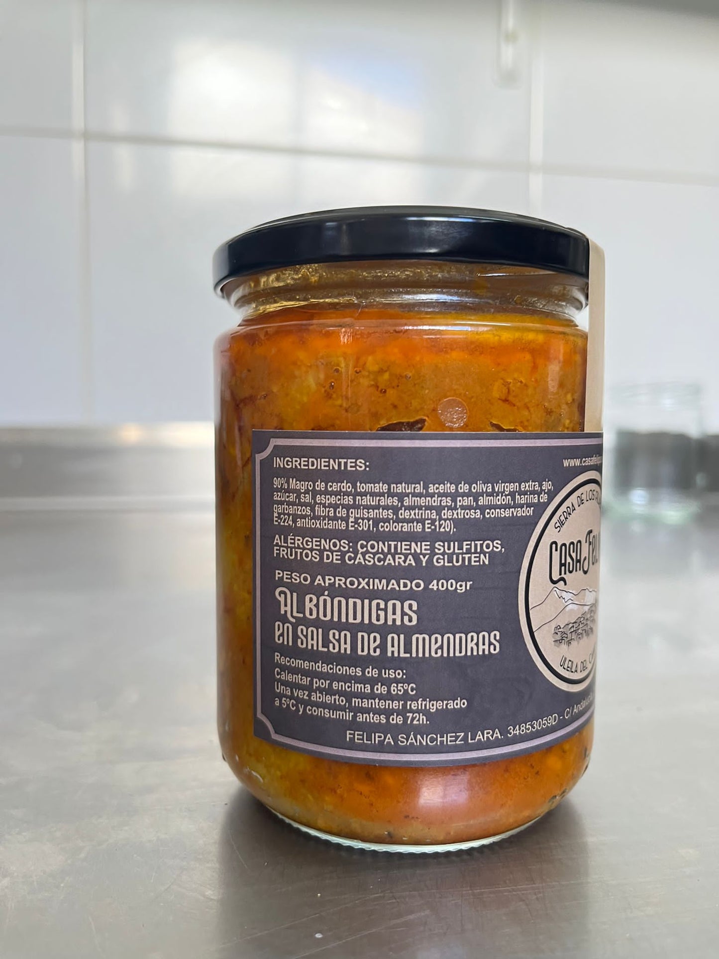 Albóndigas en salsa de almendras (3 uds)